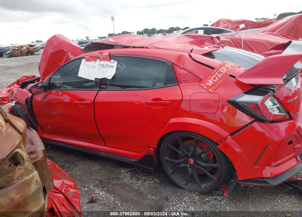 2018 HONDA CIVIC TYPE-R TOURING VIN: SHHFK8G79JU204111