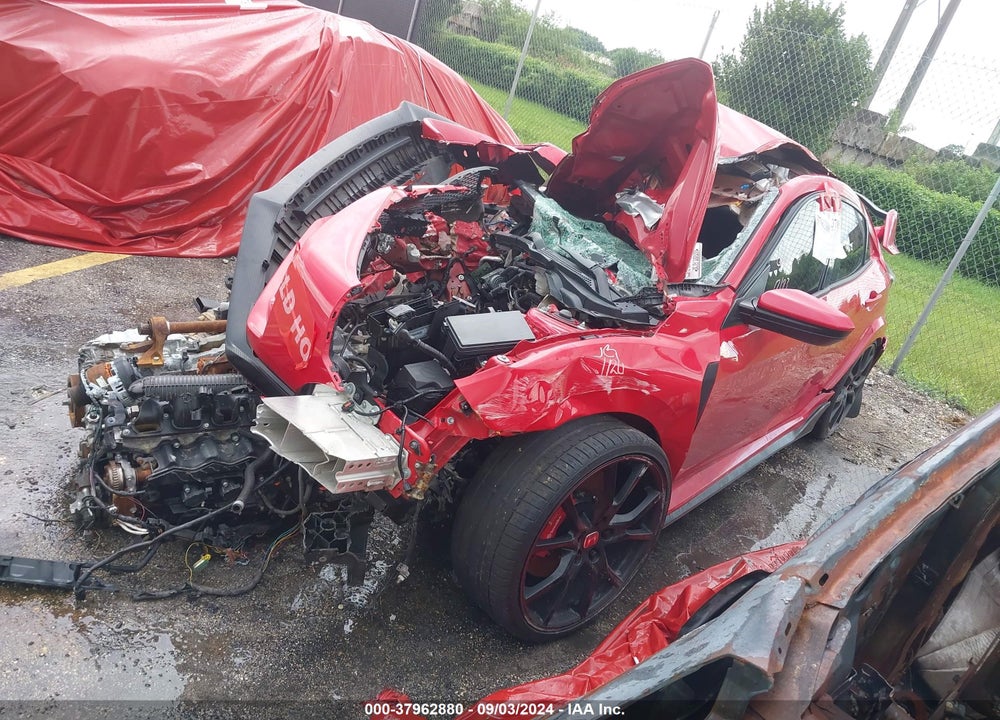 2018 HONDA CIVIC TYPE-R TOURING VIN: SHHFK8G79JU204111