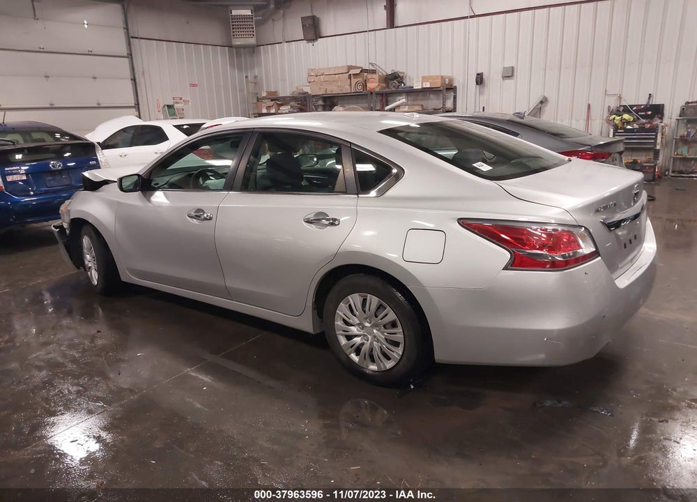 2015 NISSAN ALTIMA 2.5 SL/2.5 SV/2.5/2.5 S VIN: 1N4AL3AP7FN332561