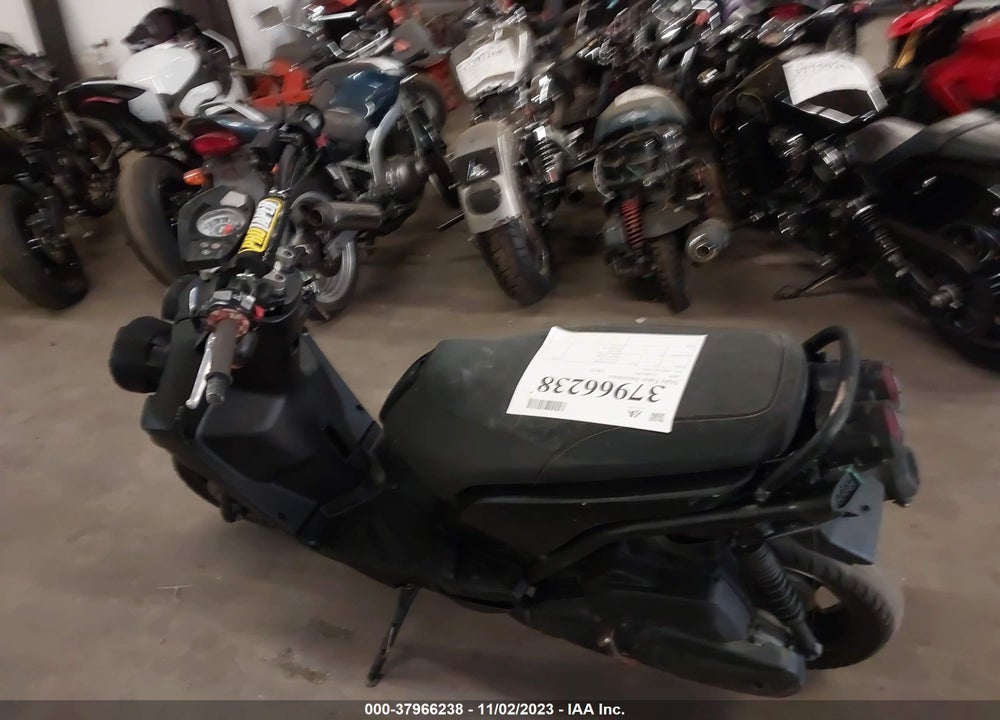 2009 YAMAHA YW125 VIN: LPRSE48Y59A005711
