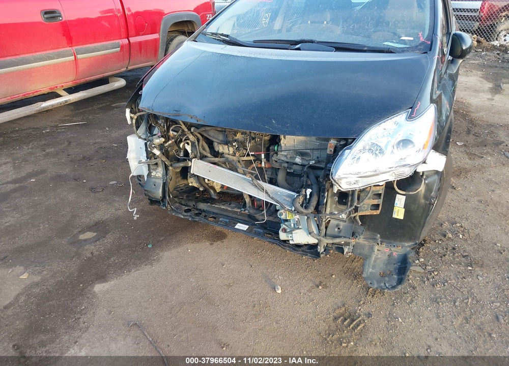 2015 TOYOTA PRIUS TWO VIN: JTDKN3DU7F0443019