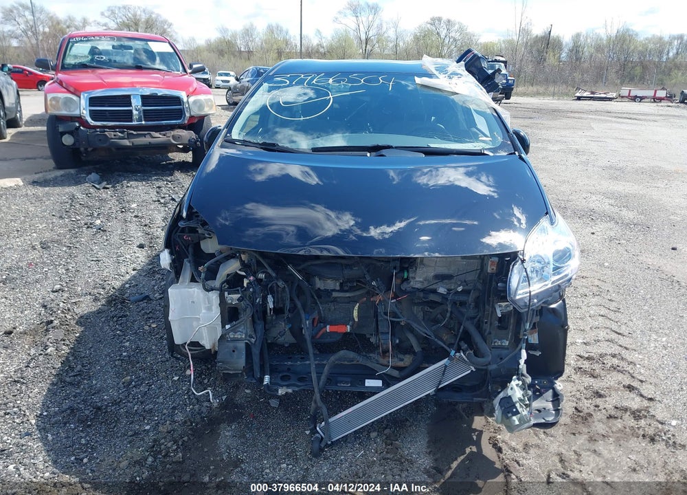 2015 TOYOTA PRIUS TWO VIN: JTDKN3DU7F0443019