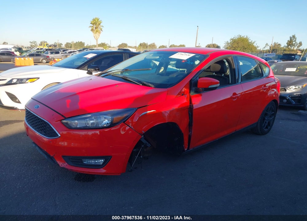 2016 FORD FOCUS SE VIN: 1FADP3K20GL383840