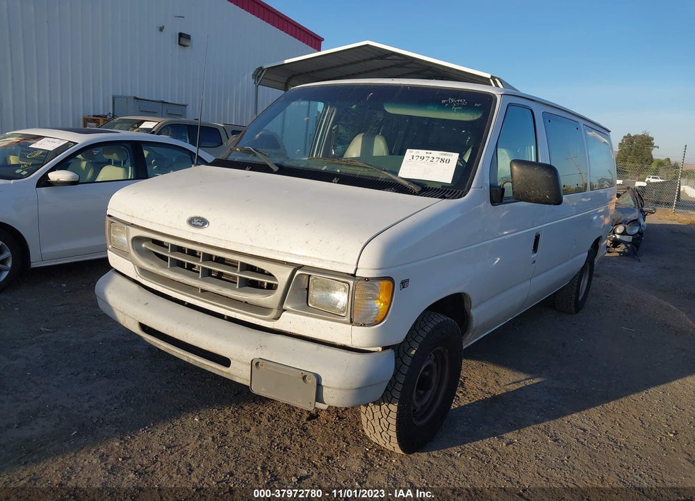 2000 FORD E-150 XL/XLT VIN: 1FMRE11L2YHB64561