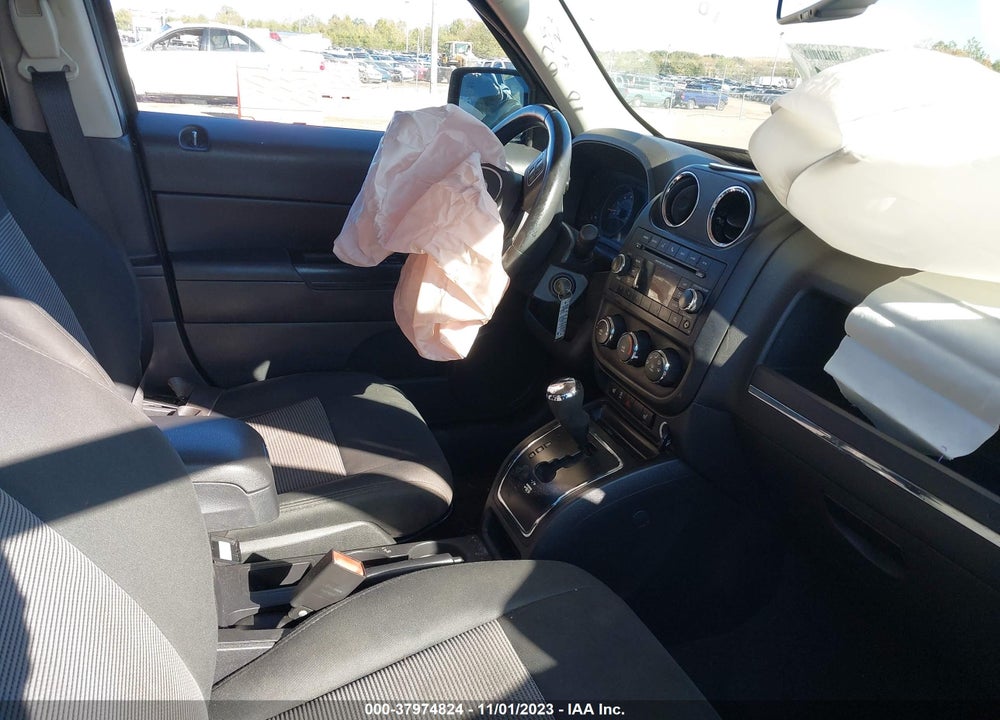 2015 JEEP PATRIOT LATITUDE VIN: 1C4NJPFB0FD210135
