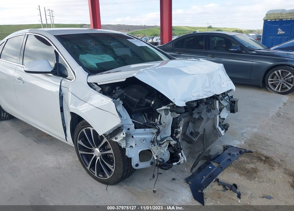 2017 BUICK VERANO VIN: 1G4PR5SK8H4109323
