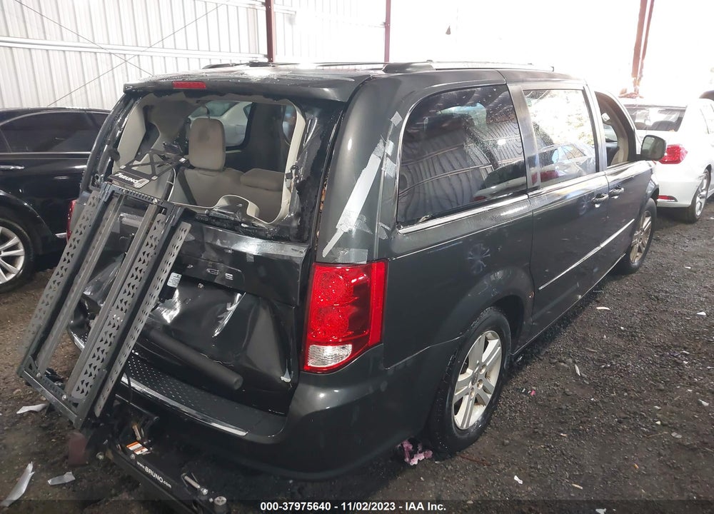 2011 DODGE GRAND CARAVAN CREW VIN: 2D4RN5DG8BR789085