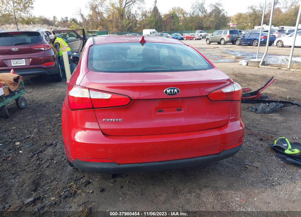 2016 KIA FORTE VIN: KNAFK4A64G5470069
