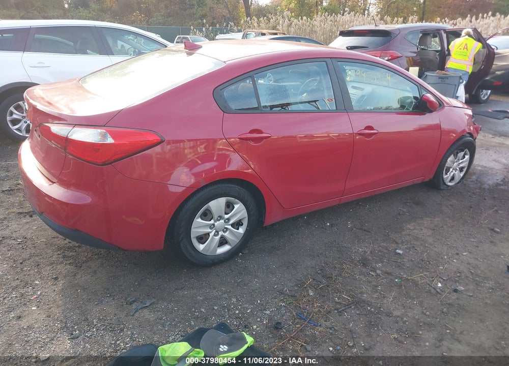 2016 KIA FORTE VIN: KNAFK4A64G5470069