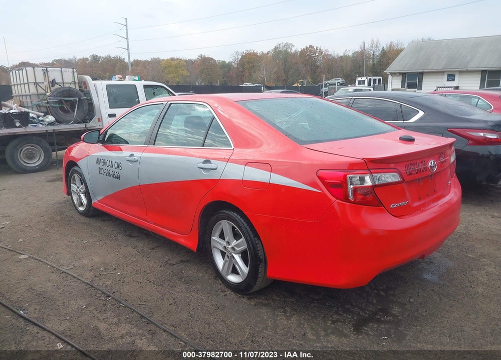 2014 TOYOTA CAMRY SE VIN: 4T1BF1FK7EU306775