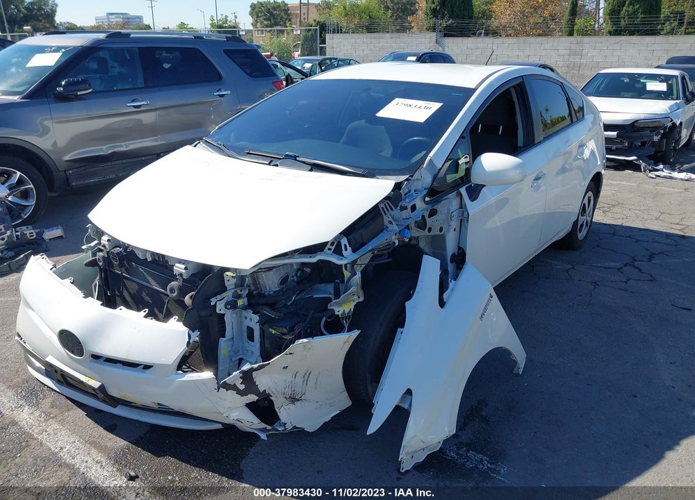 2015 TOYOTA PRIUS TWO VIN: JTDKN3DUXF1948126