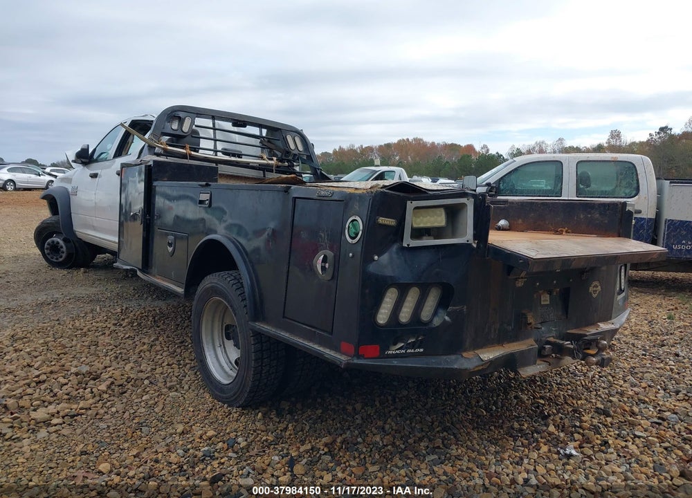 2018 RAM 5500 CHASSIS TRADESMAN/SLT/LAIE VIN: 3C7WRNFL3JG322274