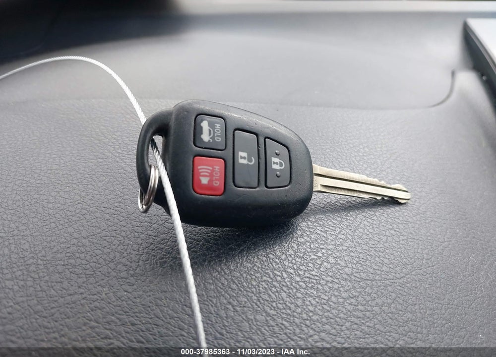 2012 TOYOTA CAMRY LE VIN: 4T1BF1FK2CU051207