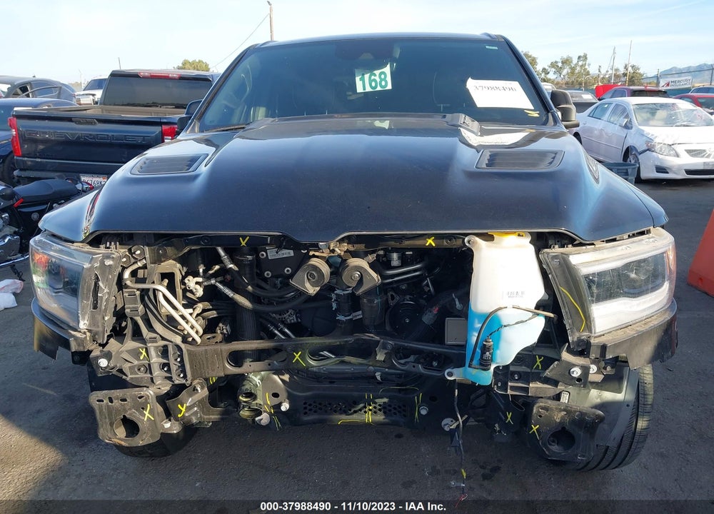 2021 RAM 1500 LAIE  4X4 5'7 BOX VIN: 1C6SRFJM2MN738692