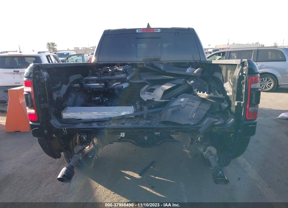 2021 RAM 1500 LAIE  4X4 5'7 BOX VIN: 1C6SRFJM2MN738692