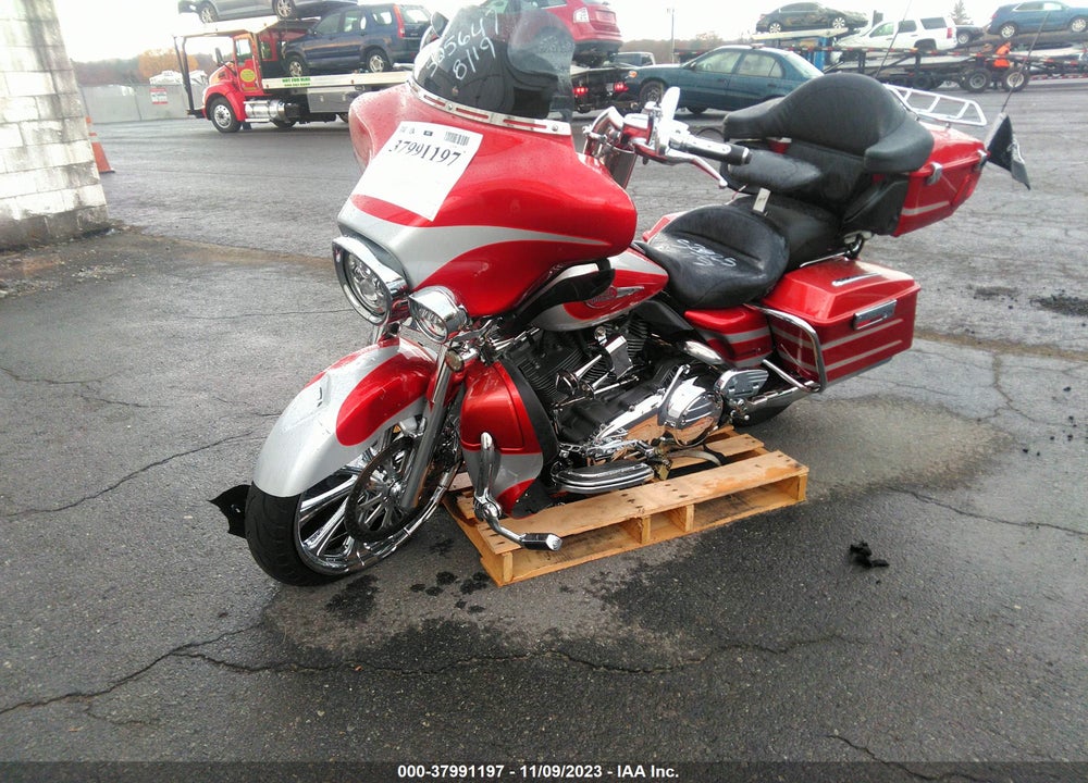 2008 HARLEY-DAVIDSON FLHTCUSE3 VIN: 1HD1PR81X8Y954185