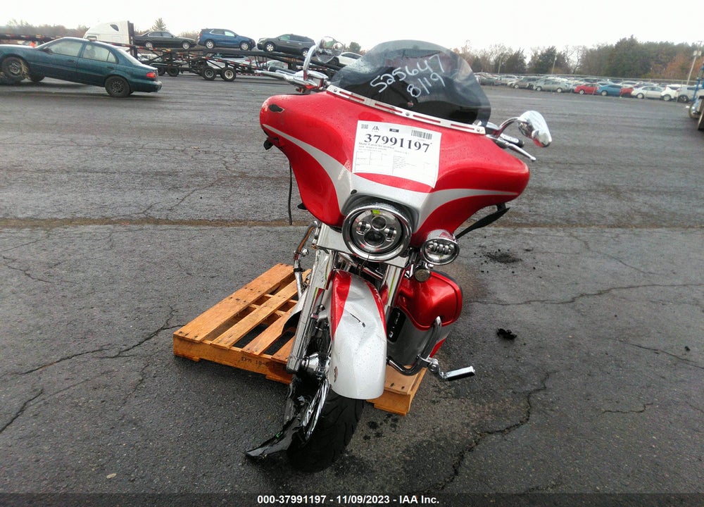 2008 HARLEY-DAVIDSON FLHTCUSE3 VIN: 1HD1PR81X8Y954185