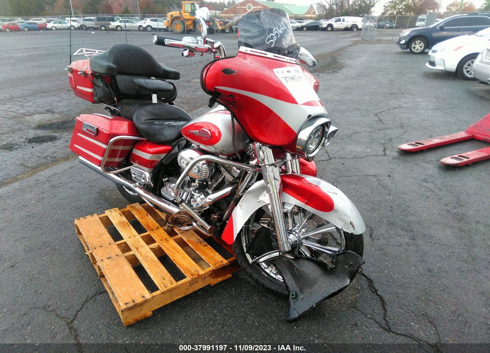 2008 HARLEY-DAVIDSON FLHTCUSE3 VIN: 1HD1PR81X8Y954185