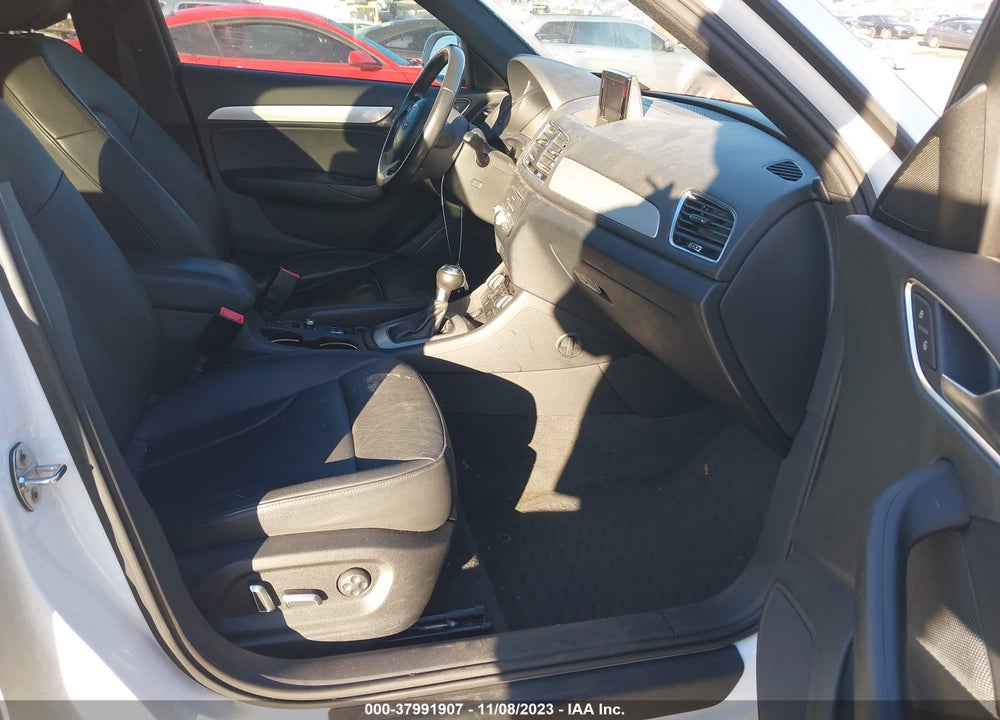 2017 AUDI Q3 2.0T PREMIUM VIN: WA1BCCFS0HR003816