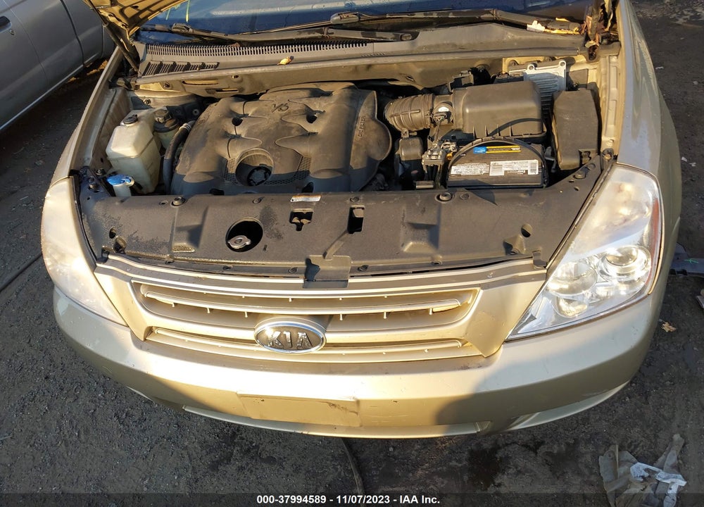 2010 KIA SEDONA LX VIN: KNDMG4C31A6330917