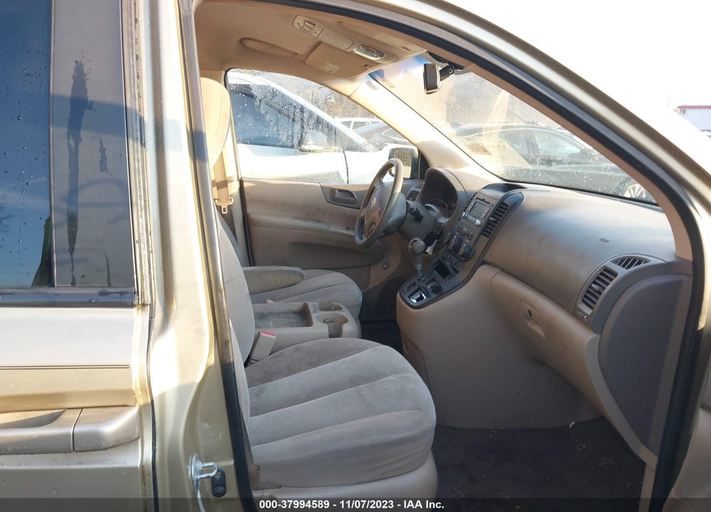 2010 KIA SEDONA LX VIN: KNDMG4C31A6330917