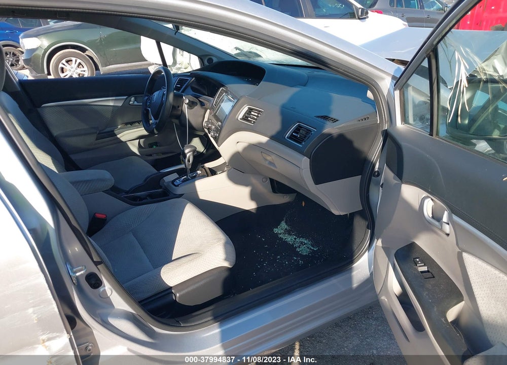 2014 HONDA CIVIC HYBRID VIN: 19XFB4F22EE000231