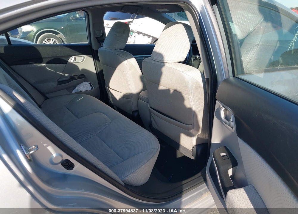 2014 HONDA CIVIC HYBRID VIN: 19XFB4F22EE000231