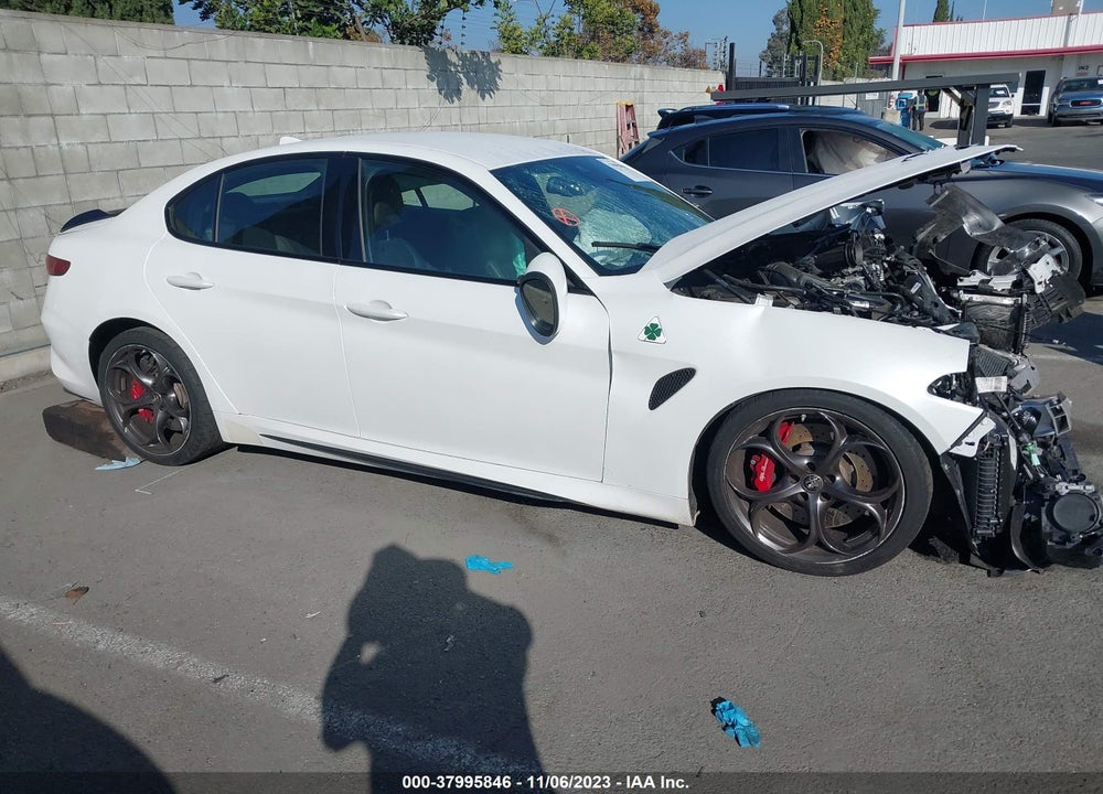 2018 ALFA ROMEO GIULIA QUADRIFOGLIO RWD VIN: ZARFAEAV5J7578382