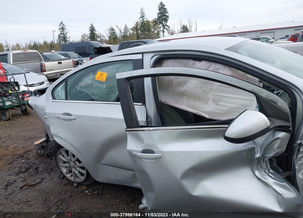 2019 CHEVROLET SONIC LT AUTO VIN: 1G1JD5SB5K4112690