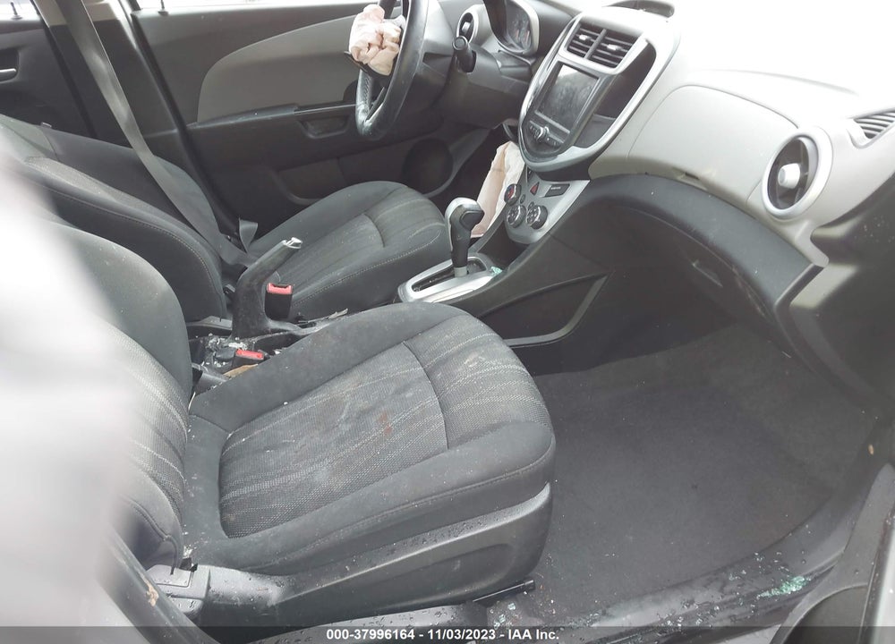 2019 CHEVROLET SONIC LT AUTO VIN: 1G1JD5SB5K4112690