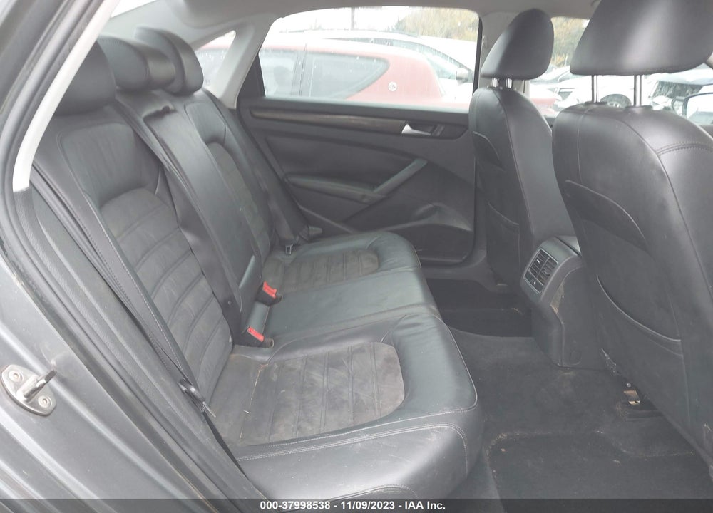 2014 VOLKSWAGEN PASSAT 2.0L TDI SEL PREMIUM VIN: 1VWCN7A36EC038951