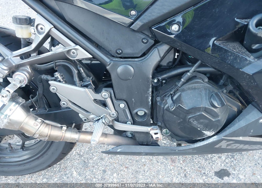 2013 KAWASAKI EX300 A VIN: JKAEX8A17DDA08261