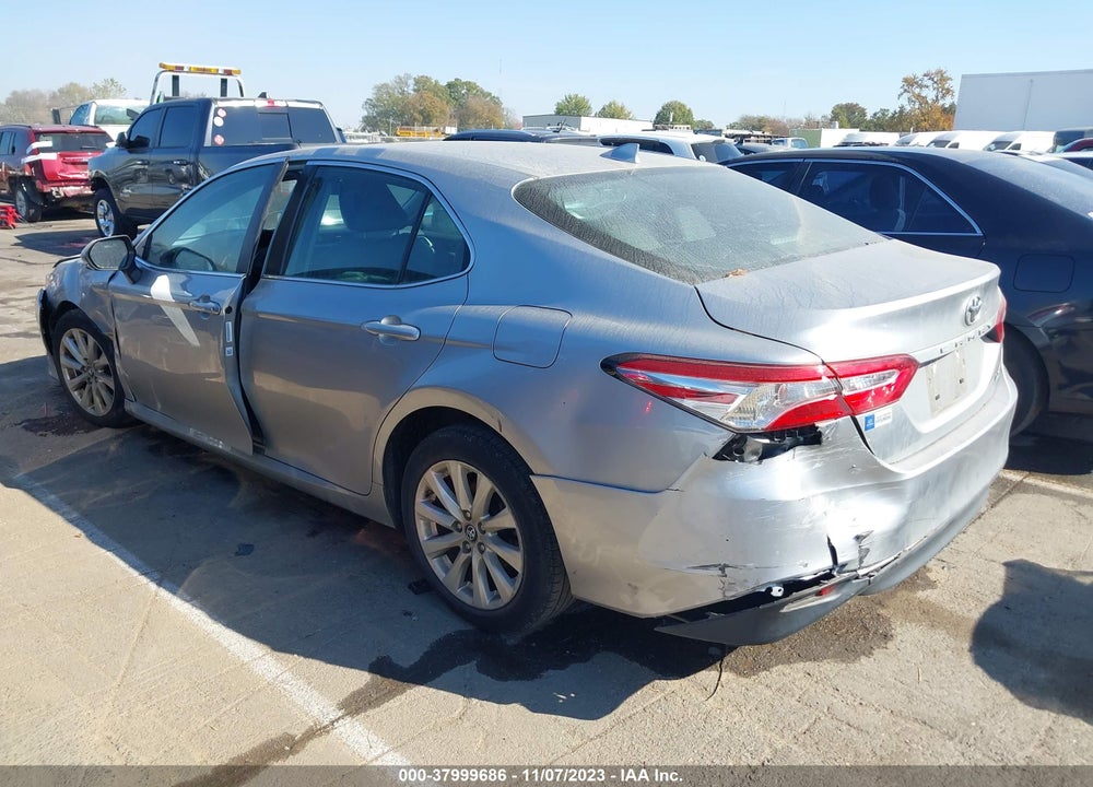 2019 TOYOTA CAMRY LE VIN: 4T1B11HK5KU786399