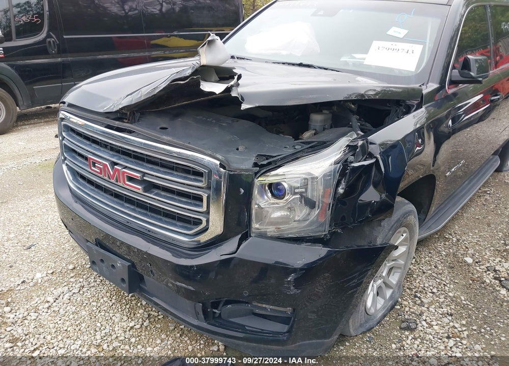 2015 GMC YUKON XL 1500 SLT VIN: 1GKS2HKC1FR662428