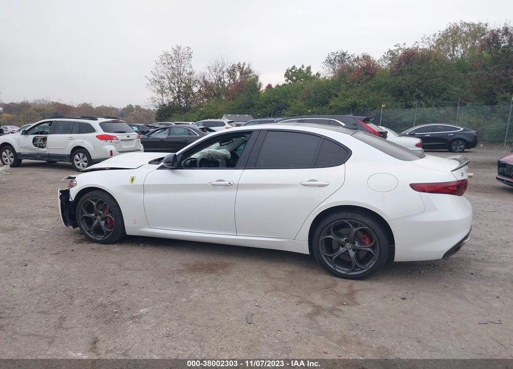 2018 ALFA ROMEO GIULIA TI SPORT AWD VIN: ZARFAEEN9J7596328