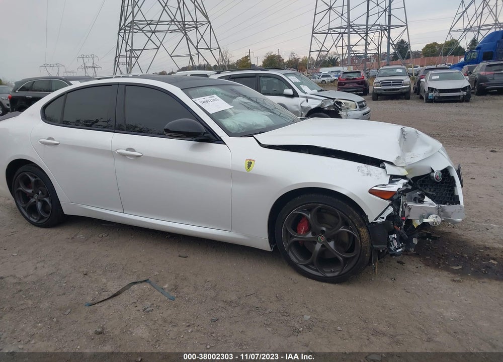 2018 ALFA ROMEO GIULIA TI SPORT AWD VIN: ZARFAEEN9J7596328
