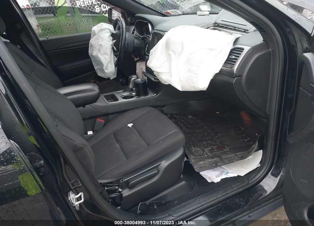 2020 JEEP GRAND CHEROKEE LAREDO E 4X4 VIN: 1C4RJFAG2LC177168