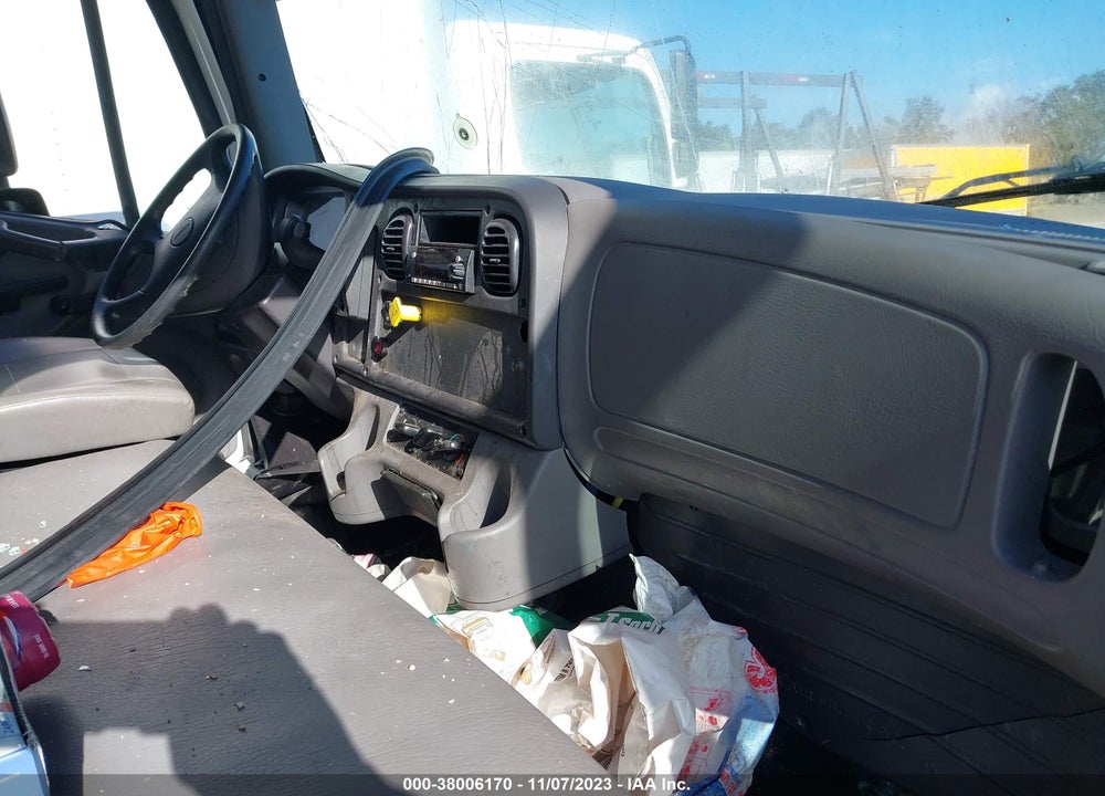 2023 FREIGHTLINER M2 106 MEDIUM DUTY VIN: 1FVACWFC3PHUJ2722