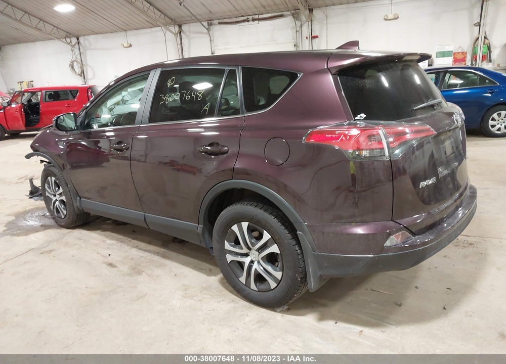 2018 TOYOTA RAV4 LE VIN: 2T3BFREV7JW765932