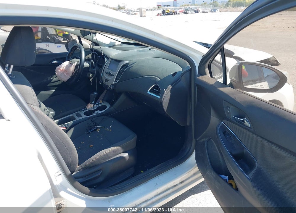 2017 CHEVROLET CRUZE VIN: 1G1BC5SM6H7183719