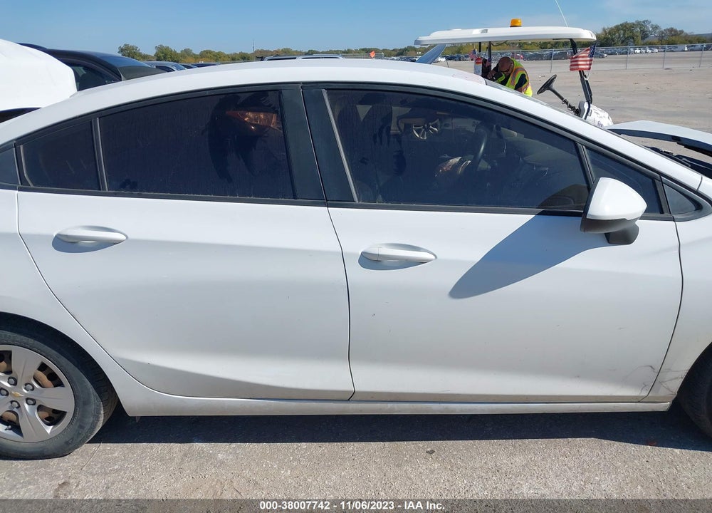 2017 CHEVROLET CRUZE VIN: 1G1BC5SM6H7183719