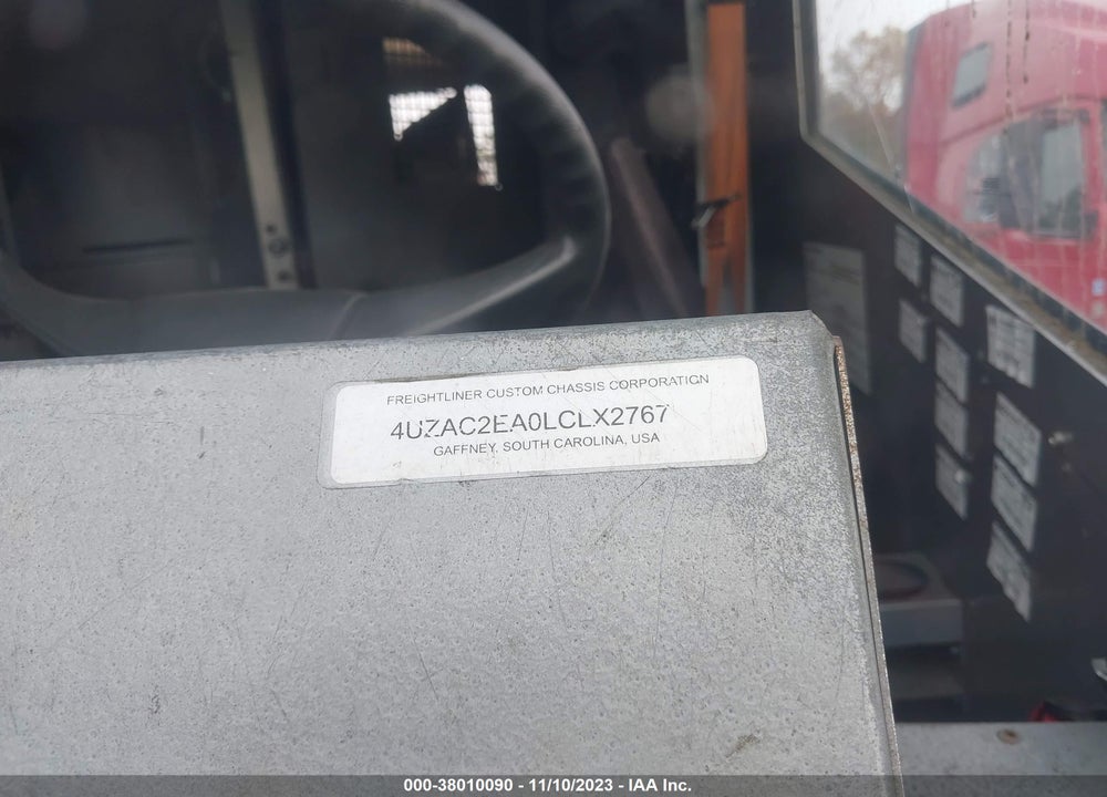 2020 FREIGHTLINER CHASSIS M LINE WALK-IN VAN VIN: 4UZAC2EA0LCLX2767