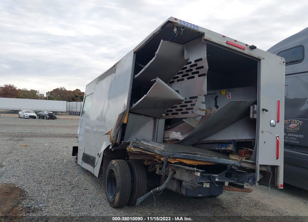 2020 FREIGHTLINER CHASSIS M LINE WALK-IN VAN VIN: 4UZAC2EA0LCLX2767