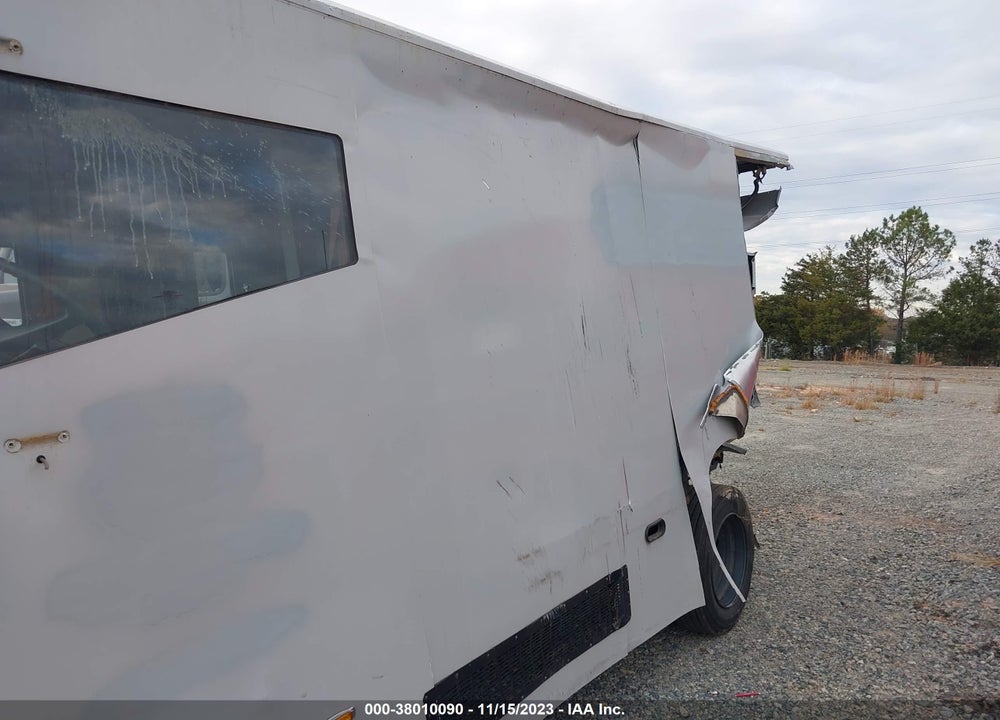 2020 FREIGHTLINER CHASSIS M LINE WALK-IN VAN VIN: 4UZAC2EA0LCLX2767