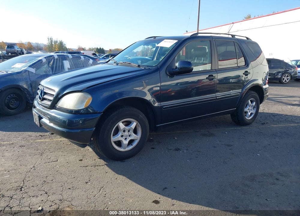 2001 MERCEDES-BENZ M-CLASS BASE (A5) VIN: 4JGAB54E11A259931