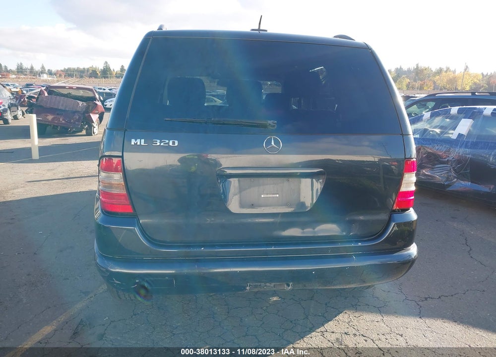 2001 MERCEDES-BENZ M-CLASS BASE (A5) VIN: 4JGAB54E11A259931
