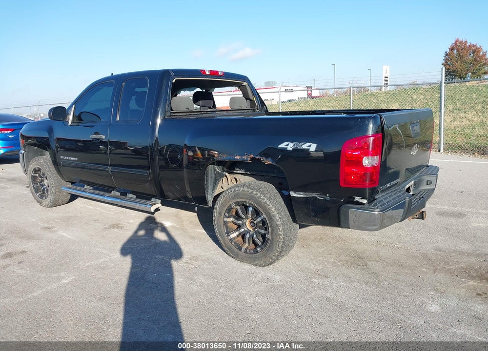 2013 CHEVROLET SILVERADO 1500 LT VIN: 1GCRKSE76DZ122026