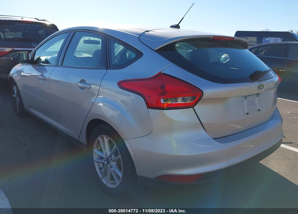 2016 FORD FOCUS SE VIN: 1FADP3K21GL349938
