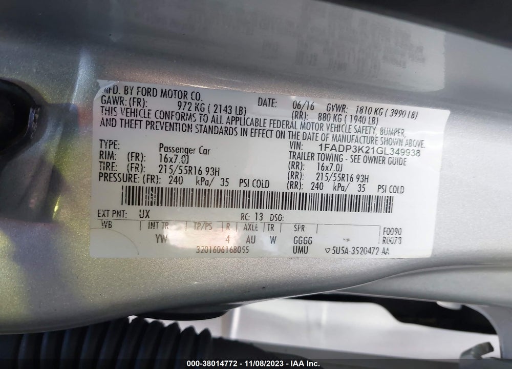 2016 FORD FOCUS SE VIN: 1FADP3K21GL349938