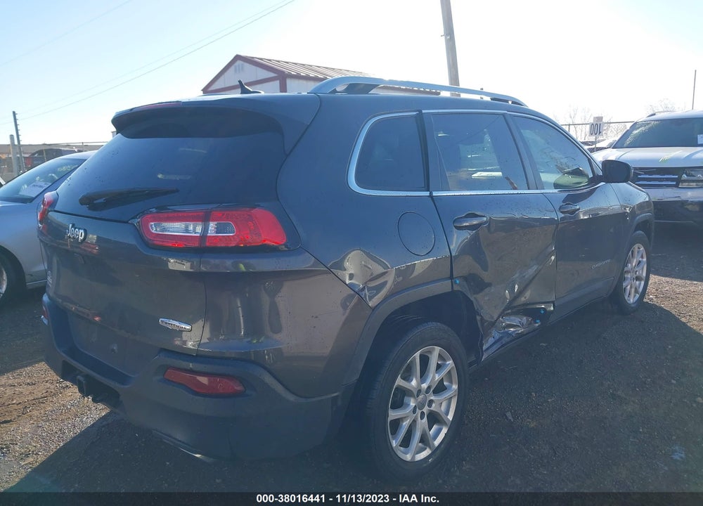 2015 JEEP CHEROKEE LATITUDE VIN: 1C4PJLCSXFW677492